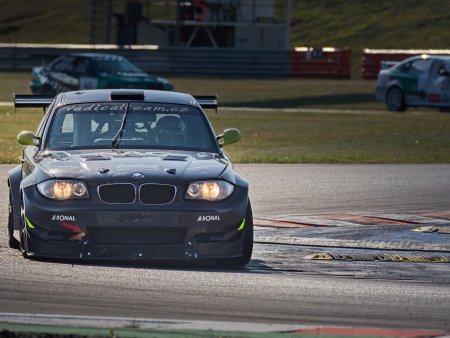 Autodrom Most v závodním BMW